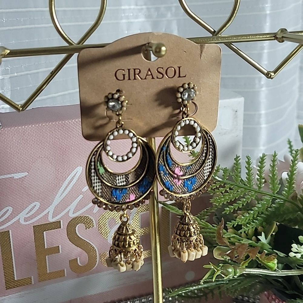 GIRASOL Earrings Dangle for Woman NWT